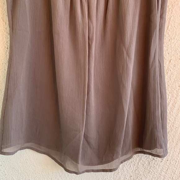 ST. JOHN Limestone Silk Sleeveless Pleated Scoop Neck Tank Top Size 4 - Picture 4 of 7